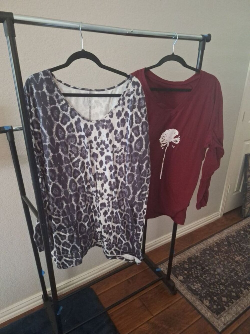 Lot of 2 Women's Casual Long Sleeve Tops - Leopard Print & Graphic Tee 5X